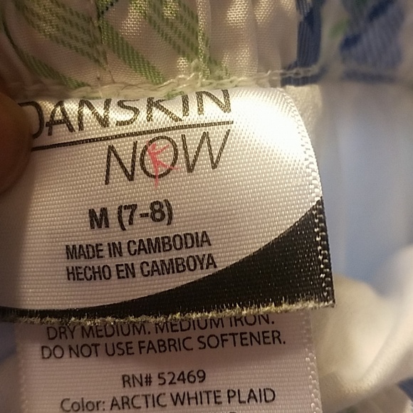 Youth 7/8 shorts - Picture 2 of 2